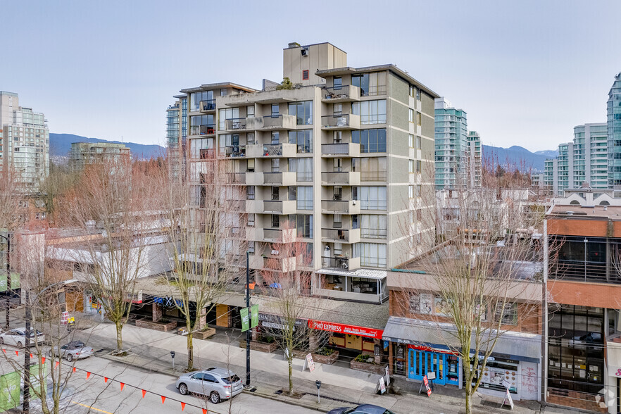 1757 Robson St, Vancouver, BC à vendre - Photo du bâtiment - Image 1 de 1