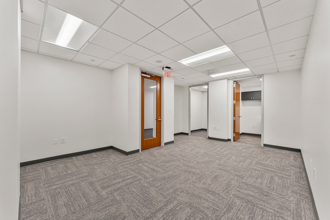 8229 Boone Blvd, Vienna, VA à louer Photo du bâtiment- Image 1 de 15