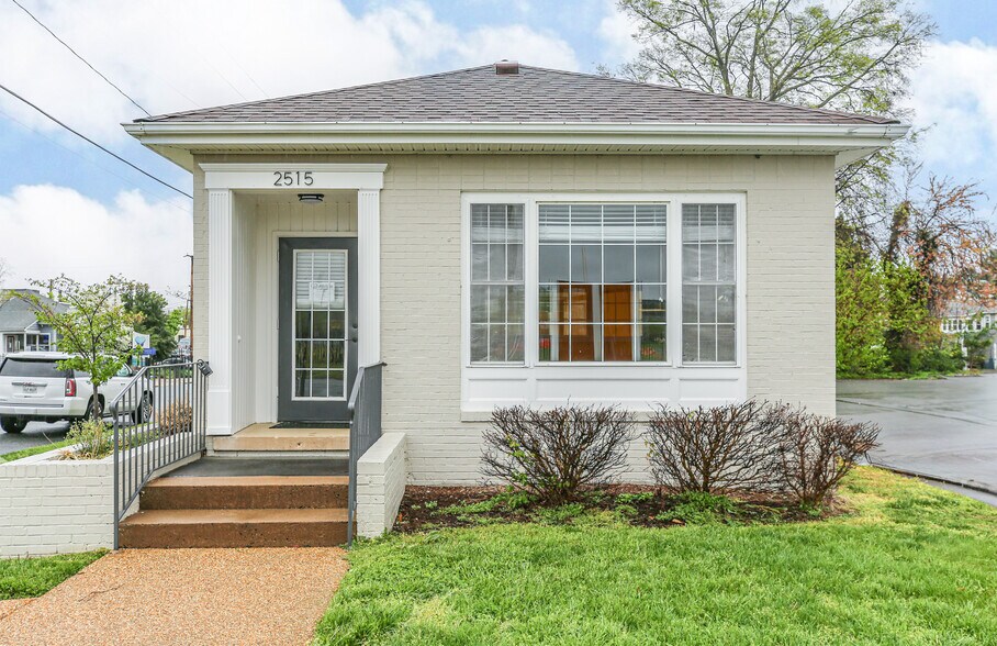 2515 Fall Hill Ave, Fredericksburg, VA à louer - Photo du bâtiment - Image 2 de 11