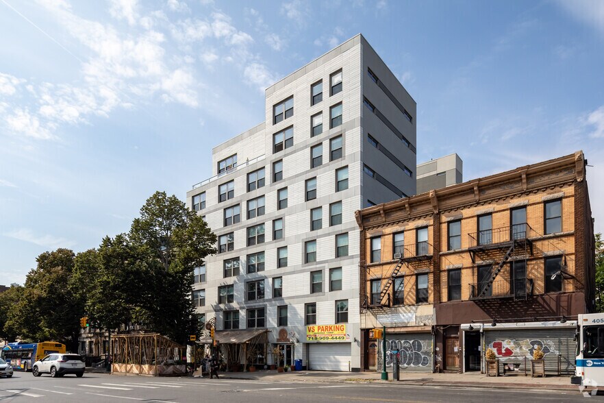 510 Flatbush Ave, Brooklyn, NY for lease - Building Photo - Image 1 of 2