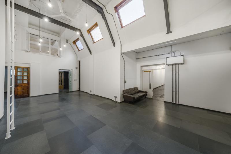 2A East Mount St, Londres à louer - Photo du bâtiment - Image 2 de 7