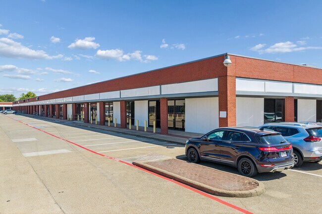 Plus de détails pour 2819-2929 Altamesa Blvd, Fort Worth, TX - Commerce de détail à louer