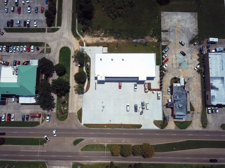 4343 S Sherwood Forest Blvd, Baton Rouge, LA for lease - Building Photo - Image 3 of 3