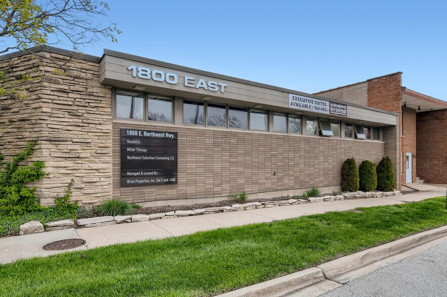 1800 E Northwest Hwy, Arlington Heights, IL à louer - Photo du bâtiment - Image 3 de 28