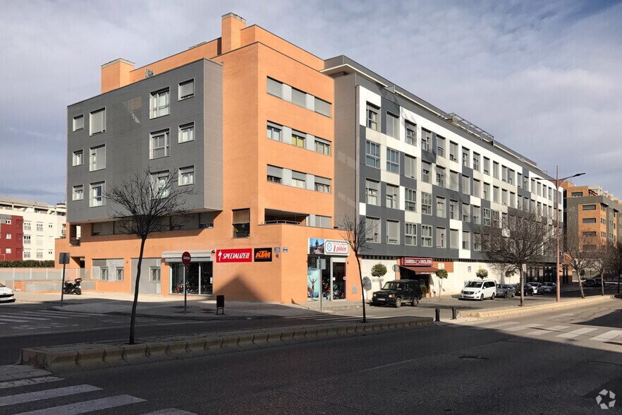 Calle Señorío de Molina, 13, Guadalajara, Guadalajara à louer - Photo du bâtiment - Image 1 de 1