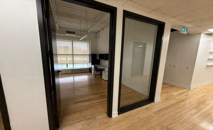 21-23 Kodiak Cres, Toronto, ON for lease Interior Photo- Image 1 of 11