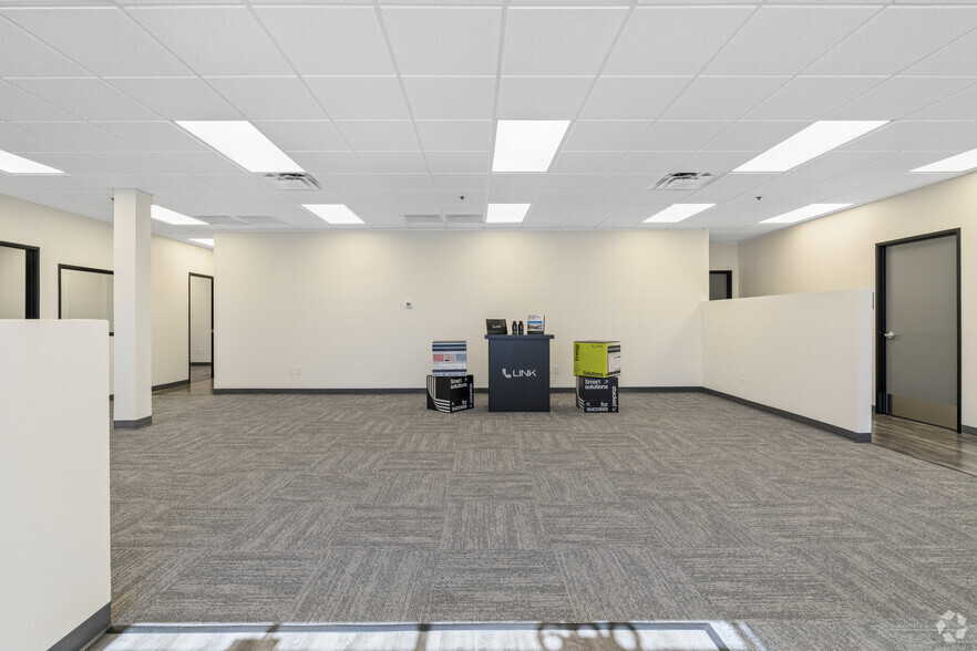 5302 W Buckeye Rd, Phoenix, AZ à louer - Hall d’entrée - Image 2 de 22