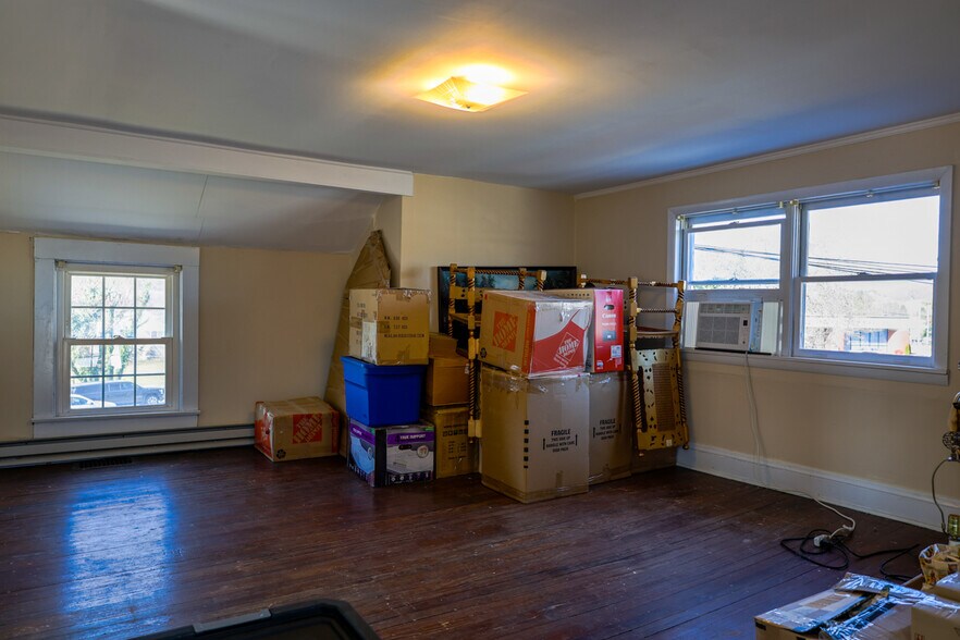 1616 Blountville Blvd, Blountville, TN à louer - Photo du bâtiment - Image 3 de 39