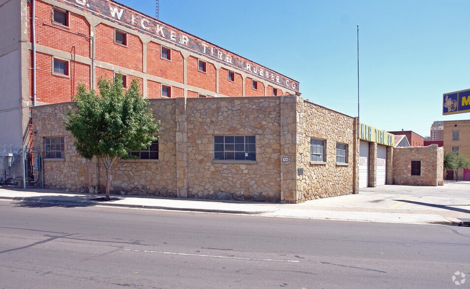 701 Paisano Dr, El Paso, TX à vendre - Photo du bâtiment - Image 2 de 21