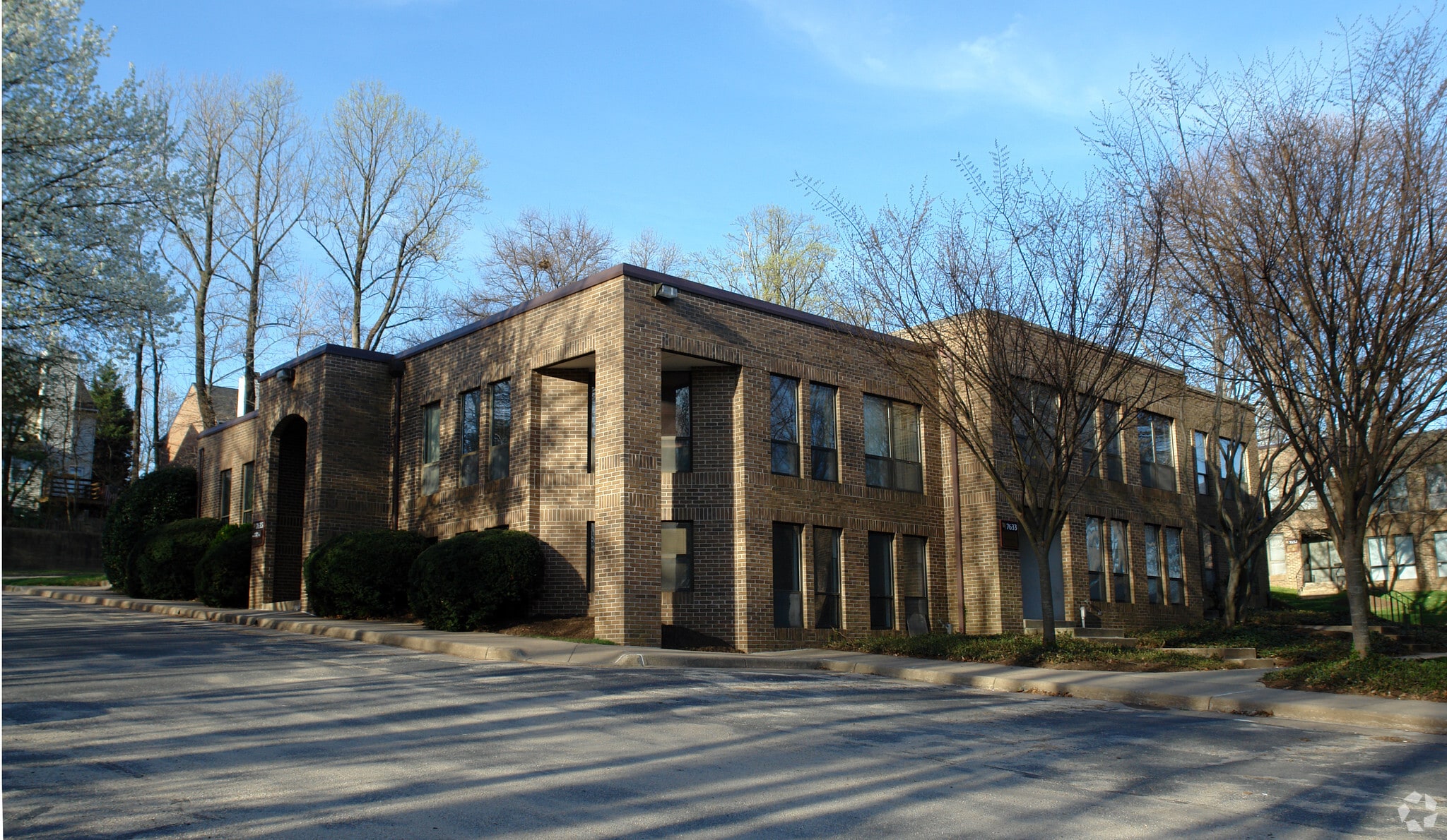 7631-7635 Leesburg Pike, Falls Church, VA for lease Primary Photo- Image 1 of 6