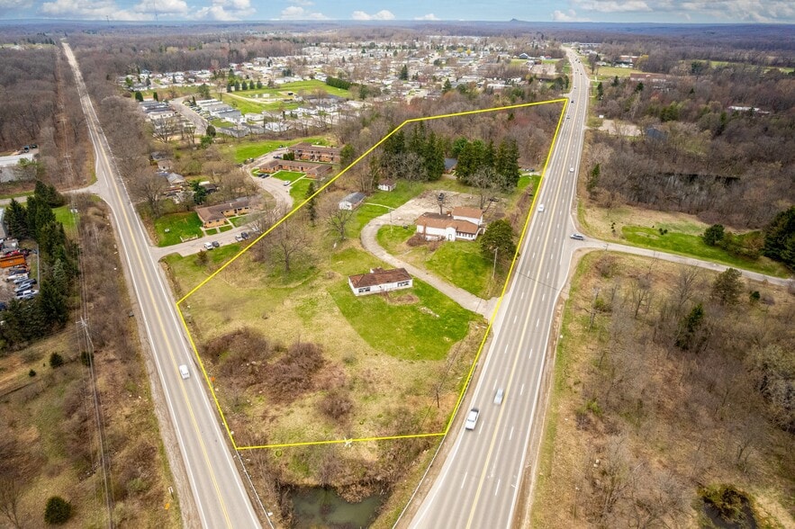 10685 Dixie Hwy, Springfield Township, MI for sale - Building Photo - Image 1 of 8