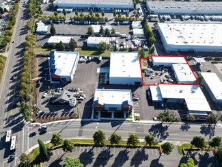 Plus de détails pour 15756 SE 130th Ave, Clackamas, OR - Industriel à louer