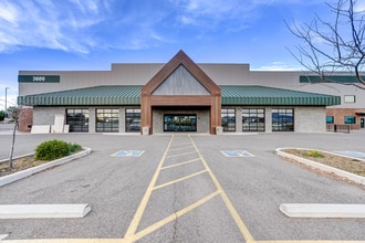 3600 N Glassford Hill Rd, Prescott Valley, AZ à louer Photo du bâtiment- Image 2 de 34