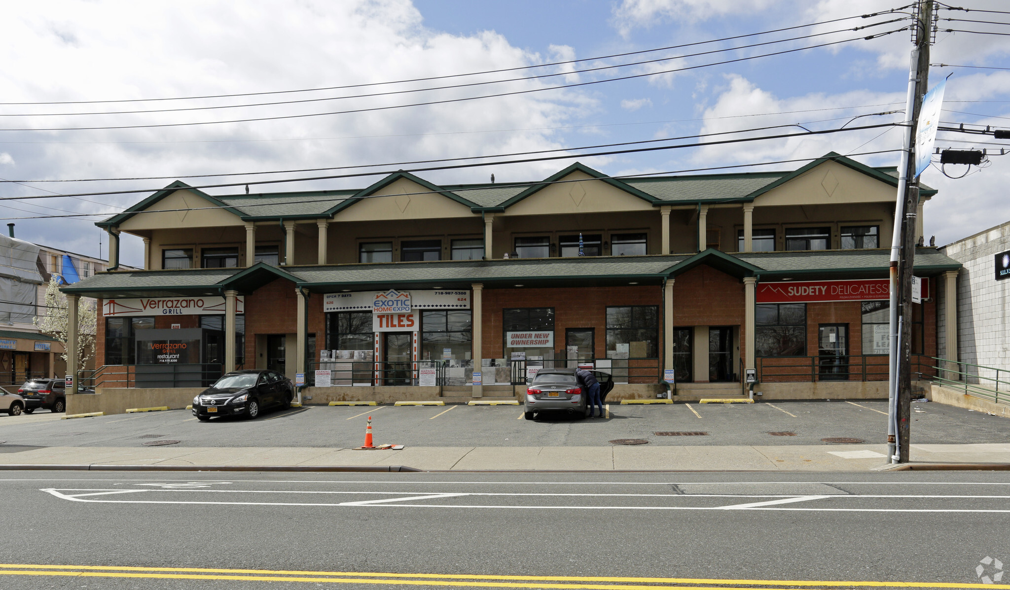 622 Midland Ave, Staten Island, NY à vendre Photo du bâtiment- Image 1 de 7