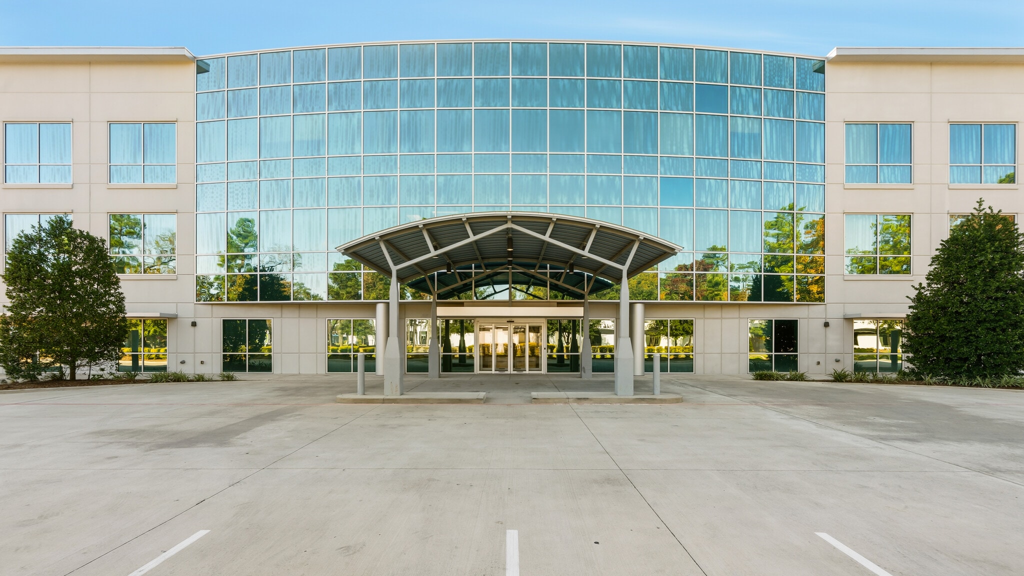 1020 Riverwood Ct, Conroe, TX for lease Building Photo- Image 1 of 16