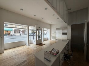 Rue La Fayette, Paris for lease Interior Photo- Image 2 of 5