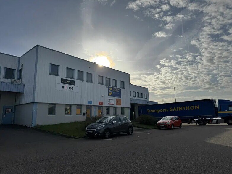 Flex dans Genas à louer - Photo du bâtiment - Image 1 de 5