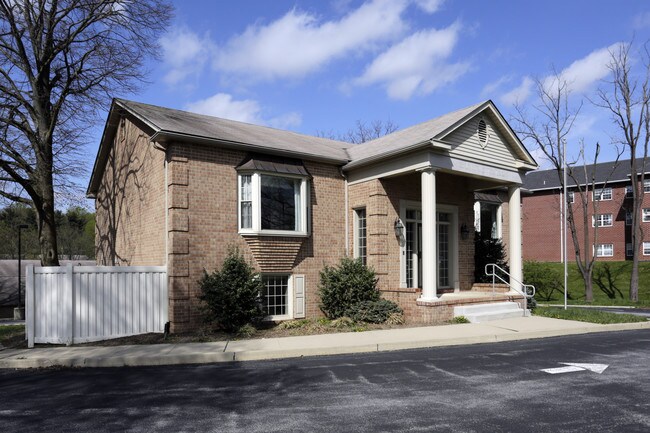 Plus de détails pour 101 Marchwood Rd, Exton, PA - Commerce de détail à vendre