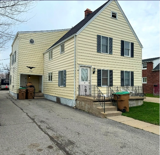 Beechwood Place portfolio of 2 properties for sale on LoopNet.ca Primary Photo- Image 1 of 4