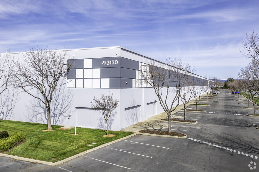 3130 Venture Dr, Lincoln, CA for lease - Building Photo - Image 1 of 7