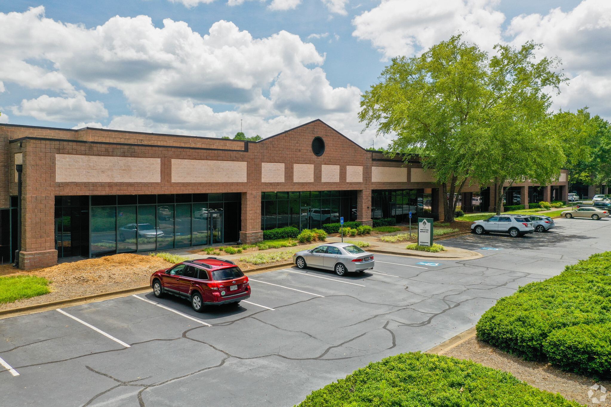 1125 Northmeadow Pky, Roswell, GA for lease Building Photo- Image 1 of 5