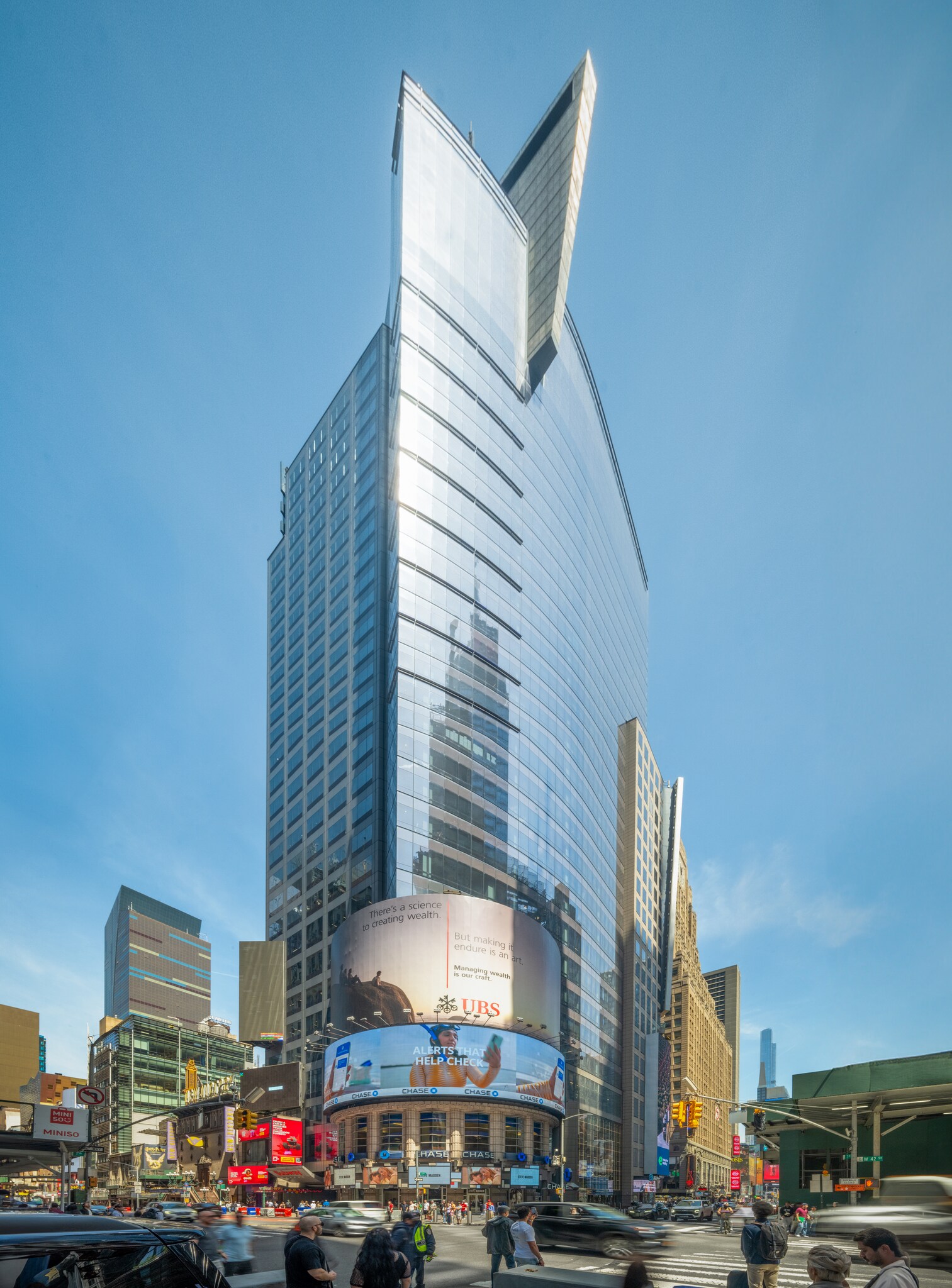 3 Times Sq, New York, NY à louer Photo du bâtiment- Image 1 de 30