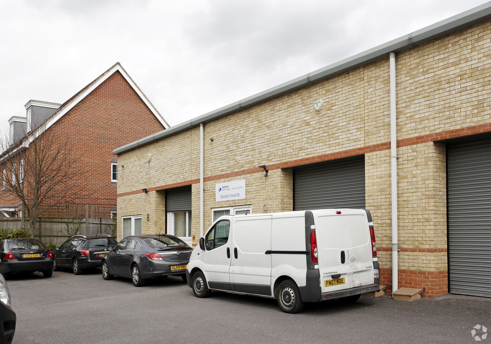 Swan Ln, Sandhurst à louer Photo principale- Image 1 de 4