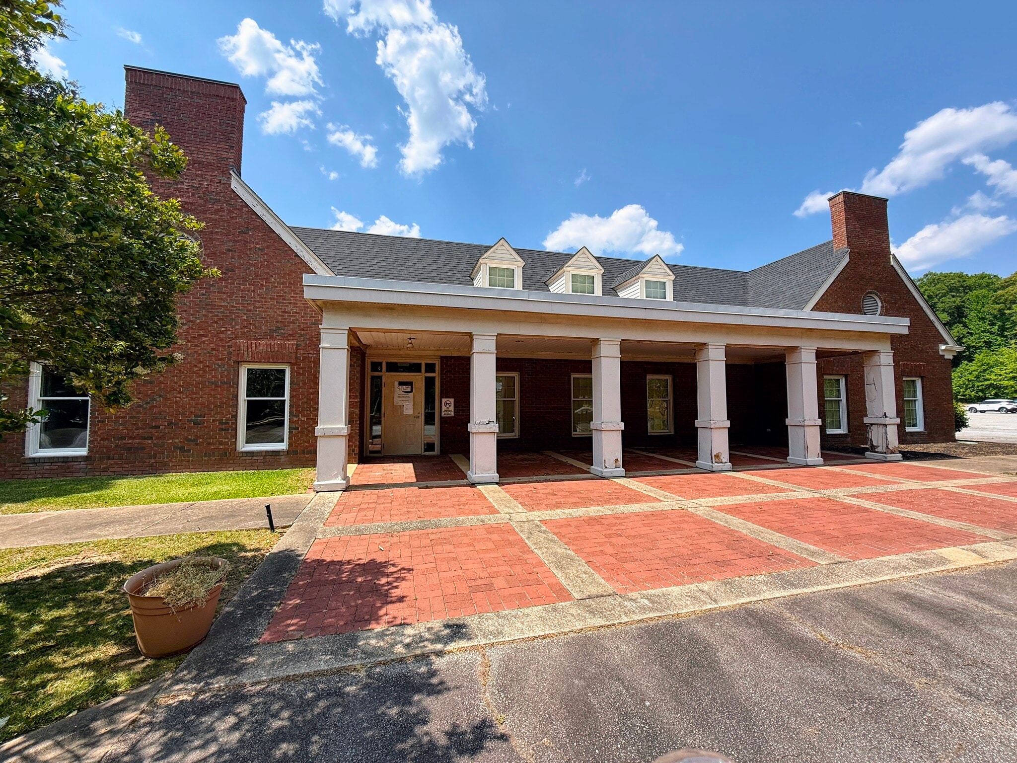 100 Medical Center Dr, Woodruff, SC for lease Primary Photo- Image 1 of 7