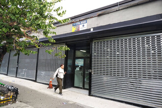 4000-4010 White Plains Rd, Bronx, NY for lease Building Photo- Image 2 of 5