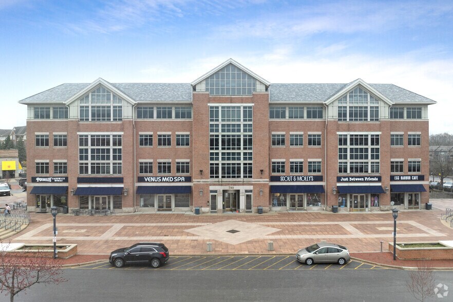 720-730 Waukegan Rd, Deerfield, IL à louer - Photo du bâtiment - Image 2 de 9