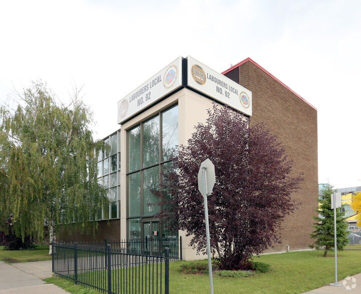 10319 106 Ave NW, Edmonton, AB à vendre - Photo principale - Image 1 de 1