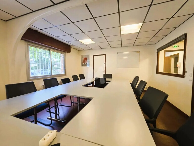 Bureau dans Évry-Courcouronnes à louer - Photo intérieure - Image 3 de 4