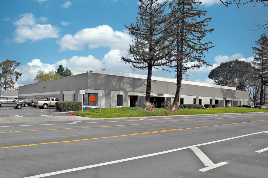 1911-1943 Hartog Dr, San Jose, CA for lease - Primary Photo - Image 1 of 15