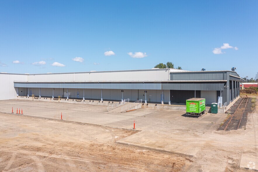 495 NE Holladay St, Cornelius, OR for lease - Primary Photo - Image 3 of 7