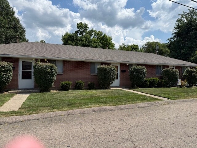 100 E Nottingham Rd, Dayton, OH à vendre Photo principale- Image 1 de 22