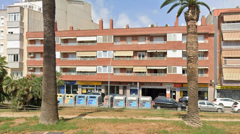 Immeuble residentiel dans Castelldefels, Barcelona à vendre Photo du bâtiment- Image 1 de 2