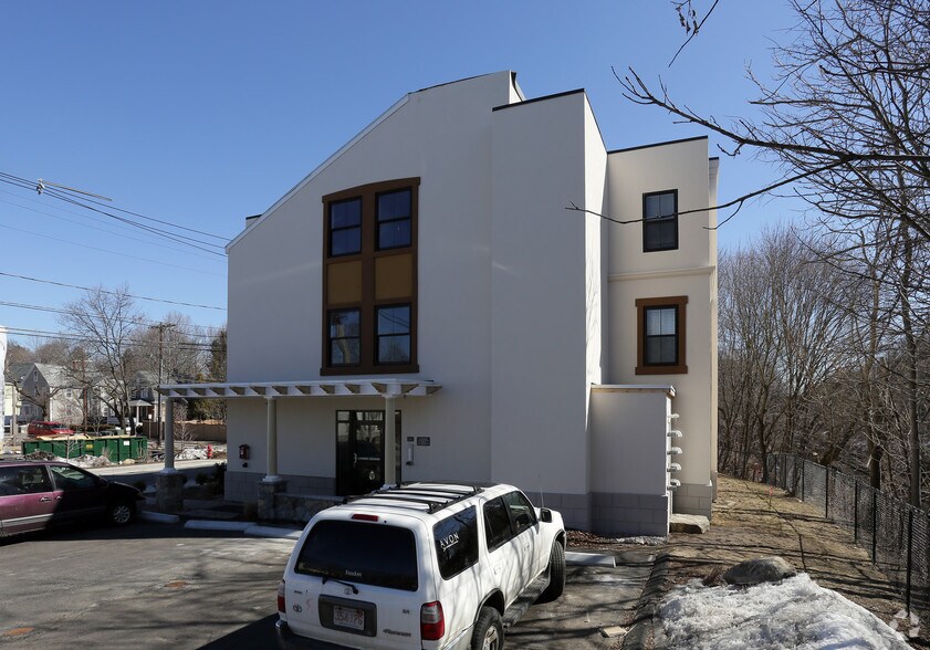 57 North Ave, Natick, MA à vendre - Photo du bâtiment - Image 3 de 4