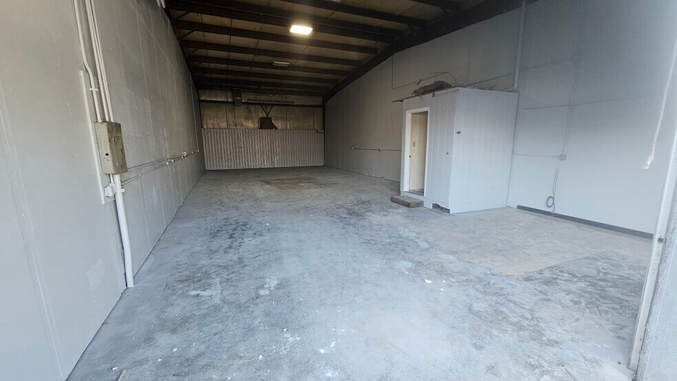 4670-4674 Neway Dr, West Chester, OH à louer - Photo du bâtiment - Image 2 de 4