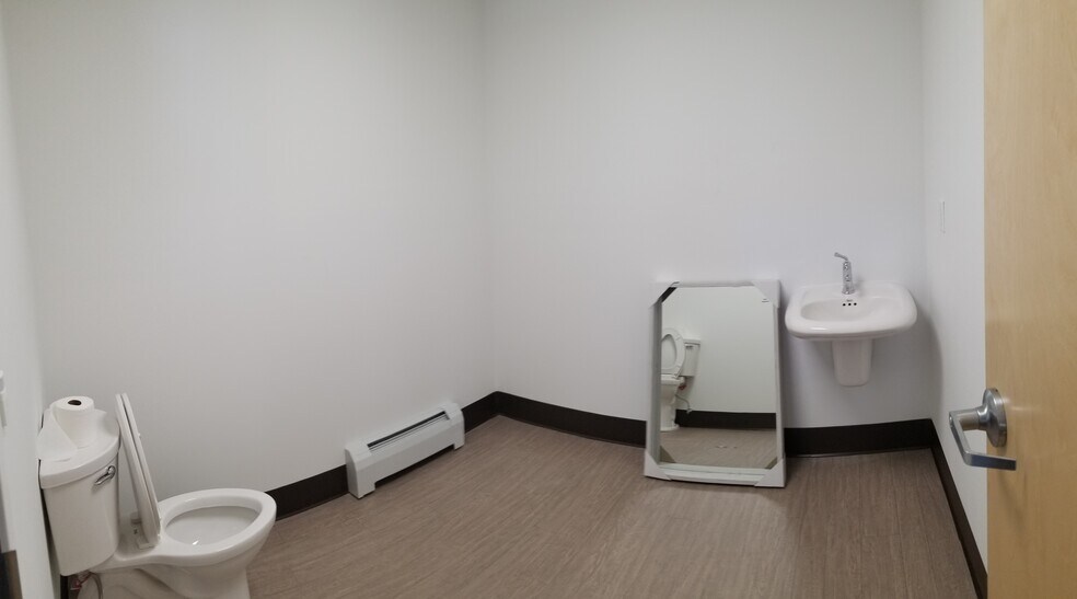 144 Thadeus St, South Portland, ME à louer - Photo du bâtiment - Image 3 de 10