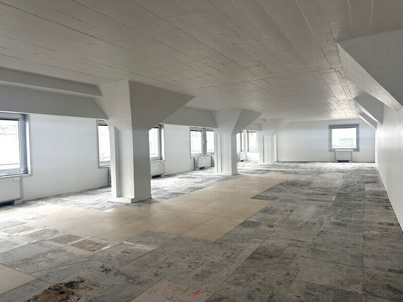Office in Lyon for sale - Interior Photo - Image 3 of 5