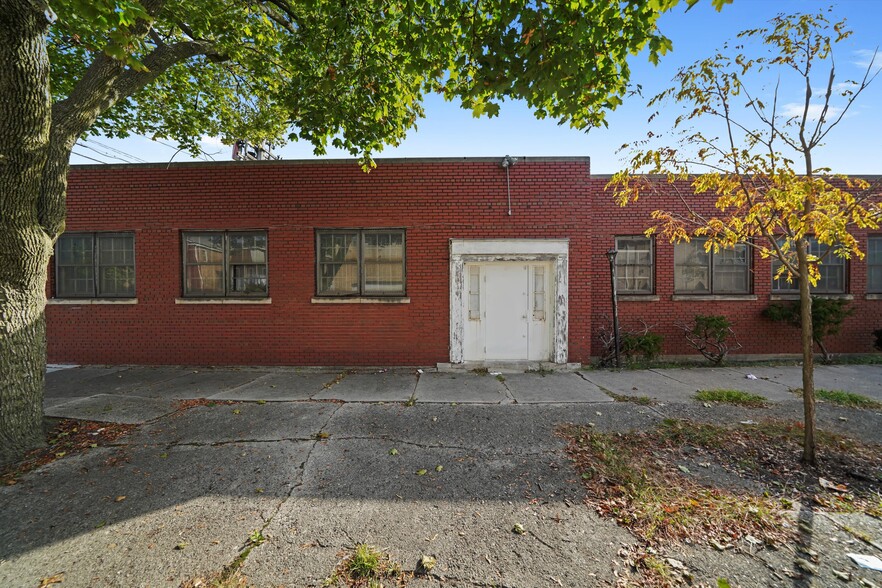 2024 W 79th St, Chicago, IL à vendre - Photo du bâtiment - Image 3 de 31