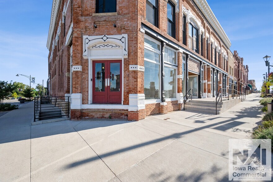 1000-1030 7th Ave, Marion, IA à louer - Photo du bâtiment - Image 3 de 16