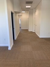 14165 Robert Paris Ct, Chantilly, VA for lease Interior Photo- Image 2 of 15