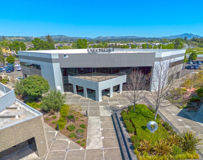 Plus de détails pour 1330 N Dutton Ave, Santa Rosa, CA - Bureau à vendre