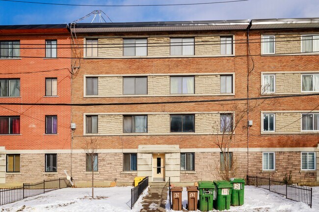 Plus de détails pour 131 Av Windsor, Lachine, QC - Multi-résidentiel à vendre