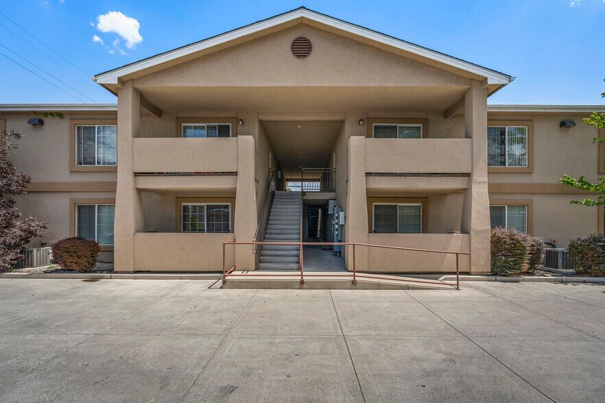 175 Locust St, Reno, NV à vendre - Photo du bâtiment - Image 3 de 16