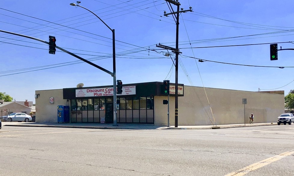 17525 Arrow Blvd, Fontana, CA for lease - Building Photo - Image 2 of 2