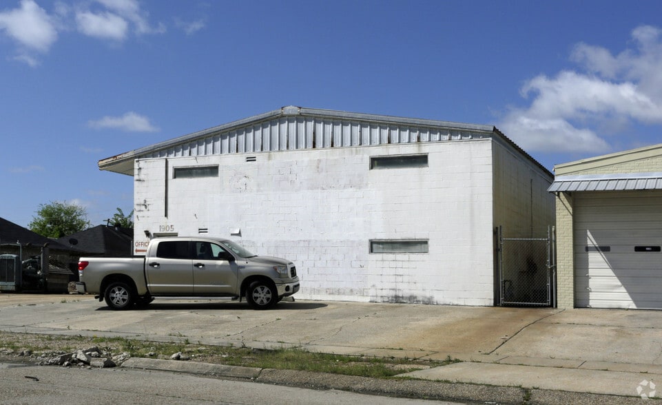 1905 Dallas Dr, Baton Rouge, LA for lease - Building Photo - Image 2 of 2