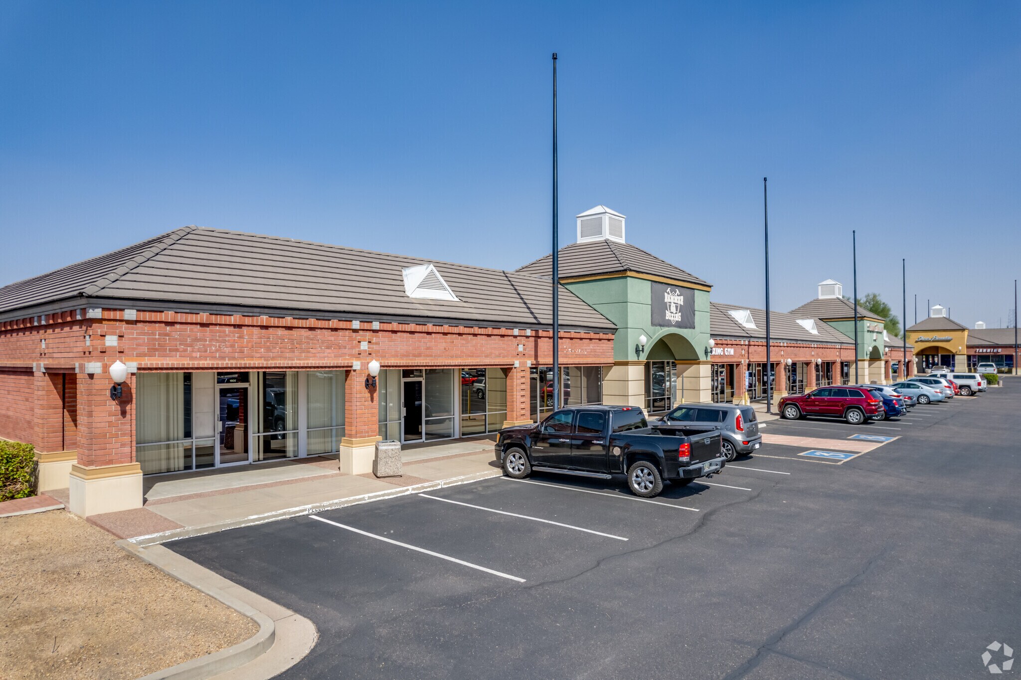 2710-2734 W Bell Rd, Phoenix, AZ for lease Primary Photo- Image 1 of 18