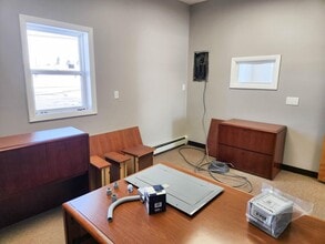 110 Airport Dr, Presque Isle, ME for lease Interior Photo- Image 2 of 21